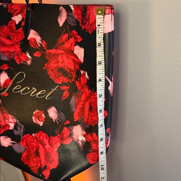 Victoria's Secret Black and Red Rose Tote - Picture 7 of 7